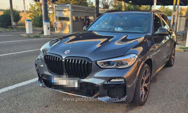 Mașină de lux, furată din Belgia, prinsă la Vama Albița