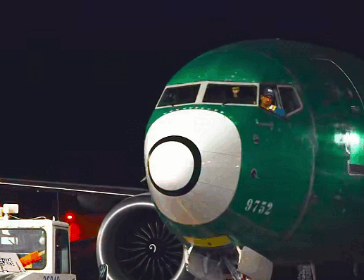 TAROM, Boeing 737 MAX 8: Premieră pe cerul României