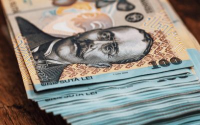 Pensionară, 50.000 de lei extorcați de fals curier bancar
