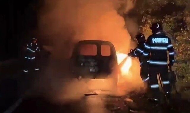 Argeș: Mașină-foc în județ. Imagini spectaculoase