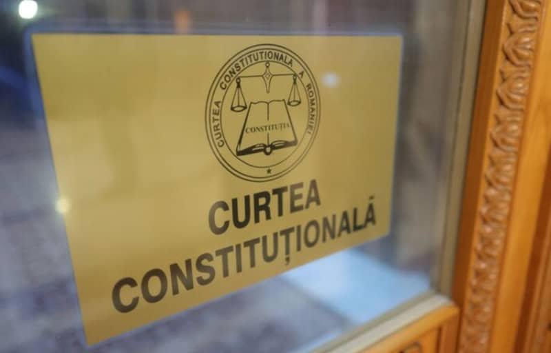 USR-PNL la CCR: Legea integrității, judecată pe 12 august