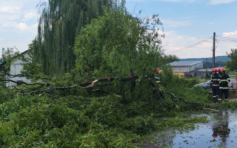 Arșiță și furtuni: Hărțuiesc țara. Care sunt zonele vizate