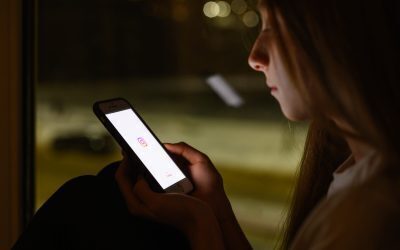1 din 3 copii, expus la imagini sexuale online