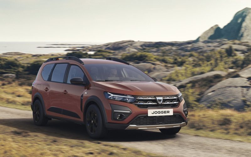 Dacia Jogger de camping: Accesorii utile și ce nu poate mașina