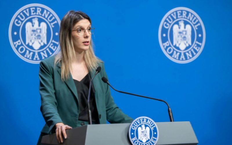 Prosumatorii: Cer consultare la „Casa Verde Baterii”, APCE avertizează