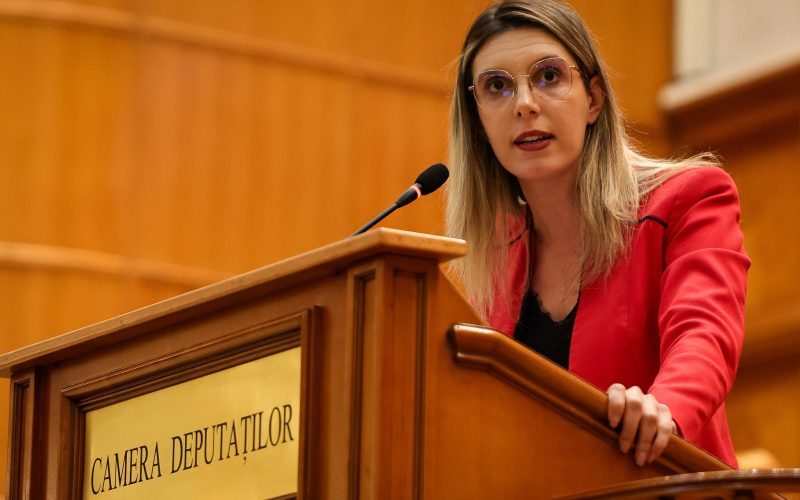 BUZOIANU: ALEGERI ANTICIPATE URGENT DACĂ NU SE FACE MAJORITATE