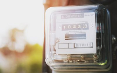 România: Economii uriașe la curent seara, cererea scade 300 MW