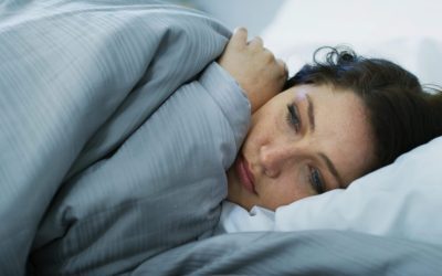 Plânsul în somn: Ce ascunde și când devine alarmant