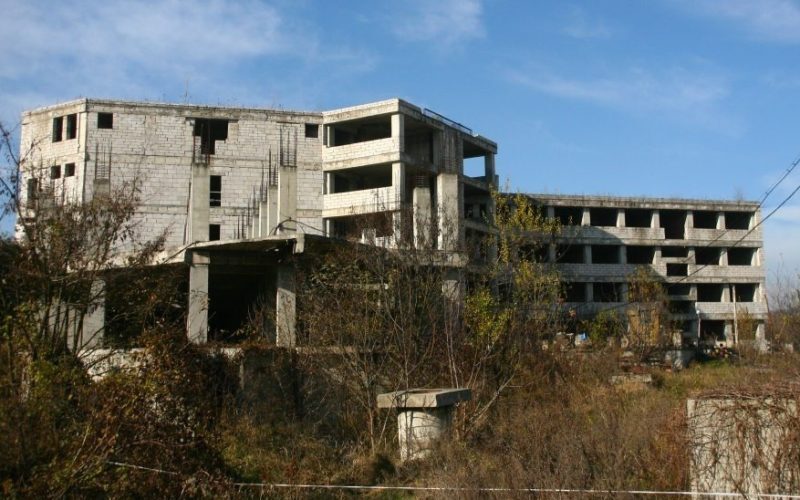 Nădlac: Clădire abandonată devine laborator pentru 600 de elevi