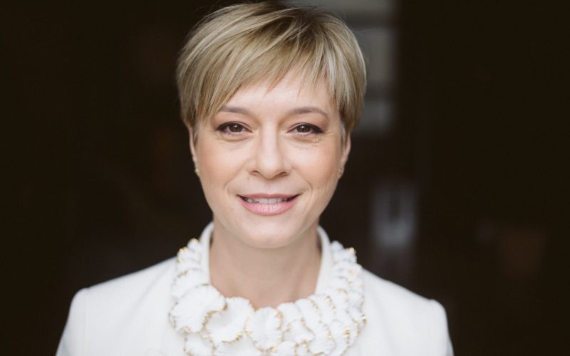 Criza de imagine în era AI: Eliza Rogalski, despre încredere