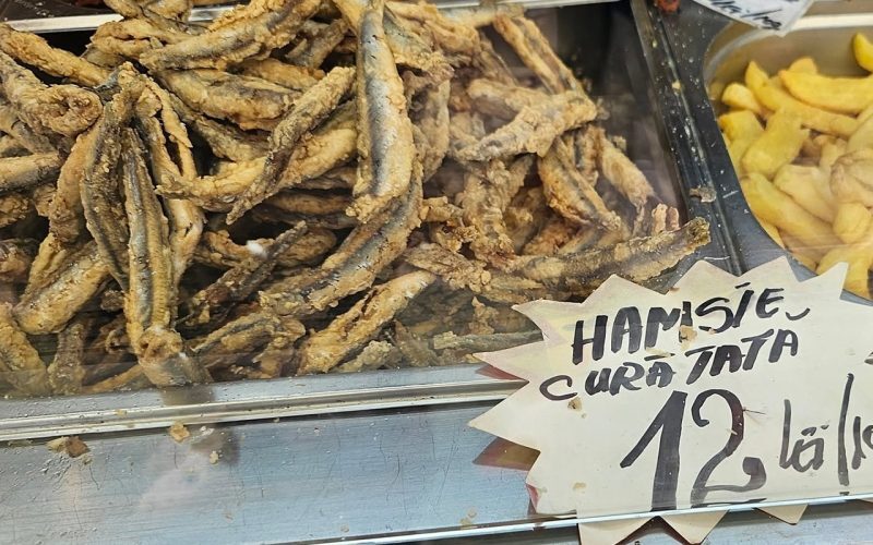 Hamsii la mare: Sănătate sau risc? Adevărul despre porția ta