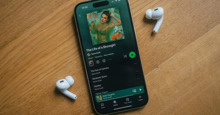 Spotify: Eticheta AI, o nouă demarcație pentru artiștii creați de roboți