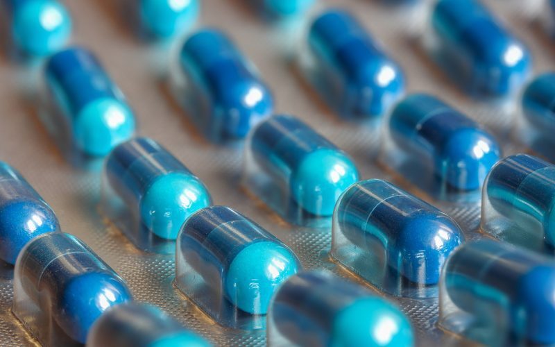 DRAMĂ la MEDICAMENTE: Producătorii cer electricitate garantată
