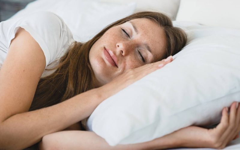 Revenirea la muncă după vacanță: Lupta cu somnul