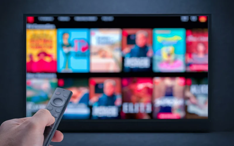 Netflix și Disney pregătesc abonamente cu reclame