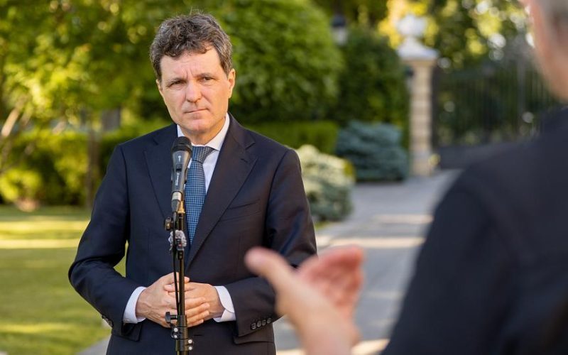 Președintele Iohannis semnează legi PNRR și acordul SAFE