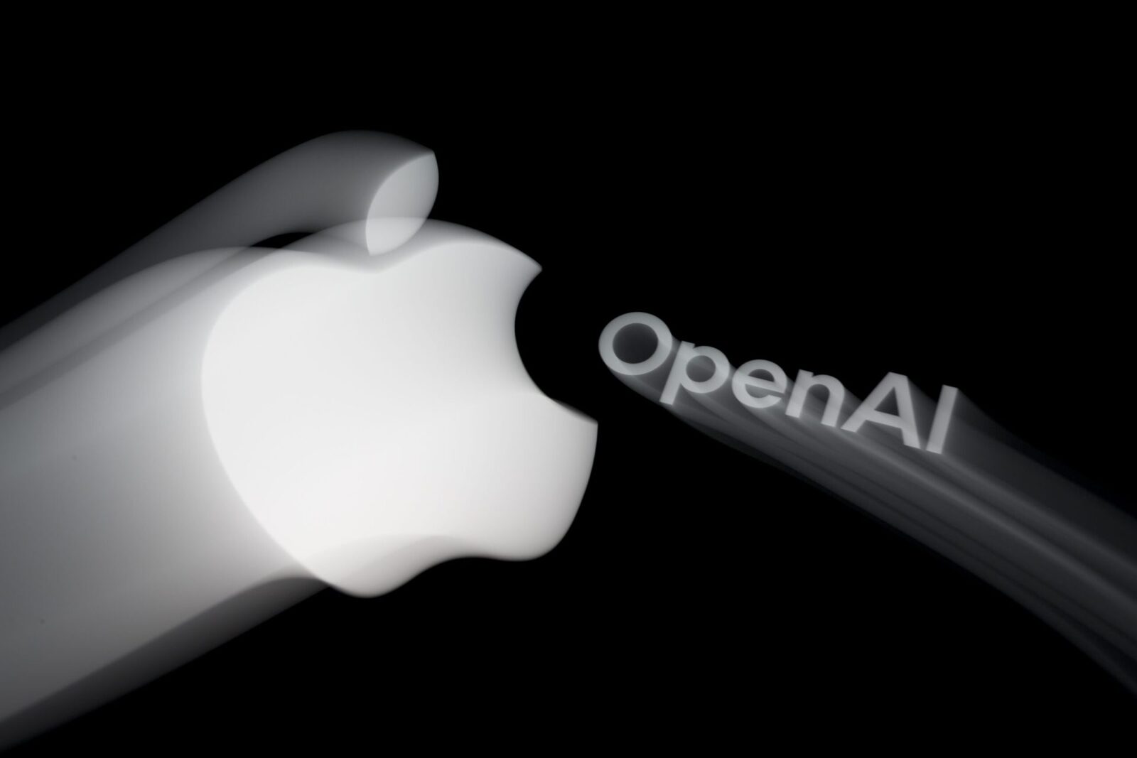 OpenAI: Apple a mințit despre secrete comerciale