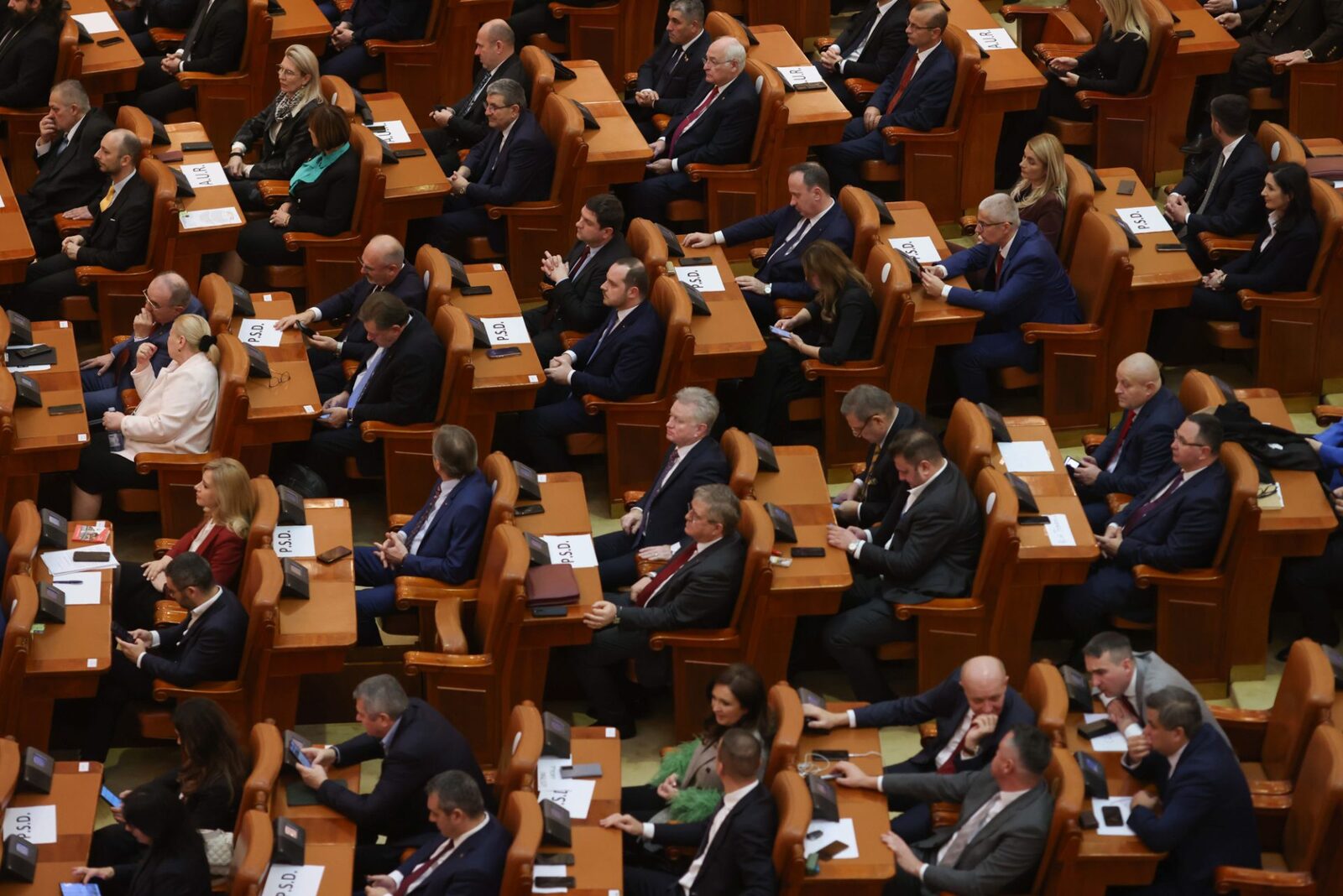 Legea ANI: A doua șansă în Parlament într-o sesiune de urgență