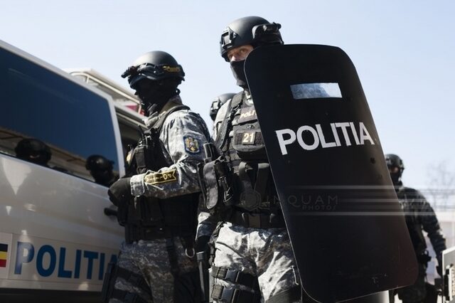 Percheziții de amploare: Interlopii din Covasna, Prahova și Dâmbovița, puși pe HARȚ în dosar de PROXENETISM