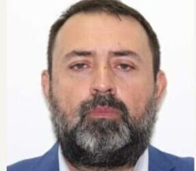 Procuror, prins cu pistolul în restaurant, pe mandat de arestare