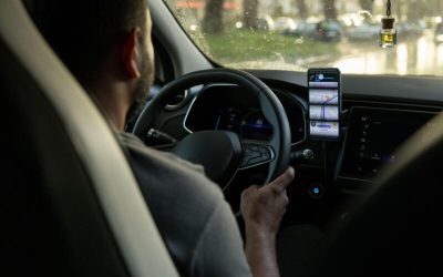 Mașină cu „Isus te iubește” blocată de asigurare în Anglia