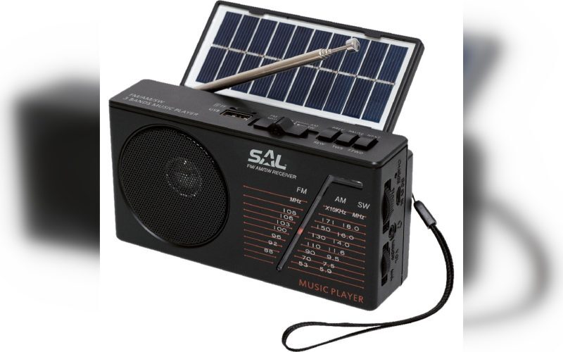Dedeman, panou solar: Radio Bluetooth pentru grădină la 68 lei