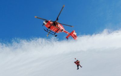 Bucegi: Alpiniști blocați pe perete, salvamontiști în acțiune dificilă