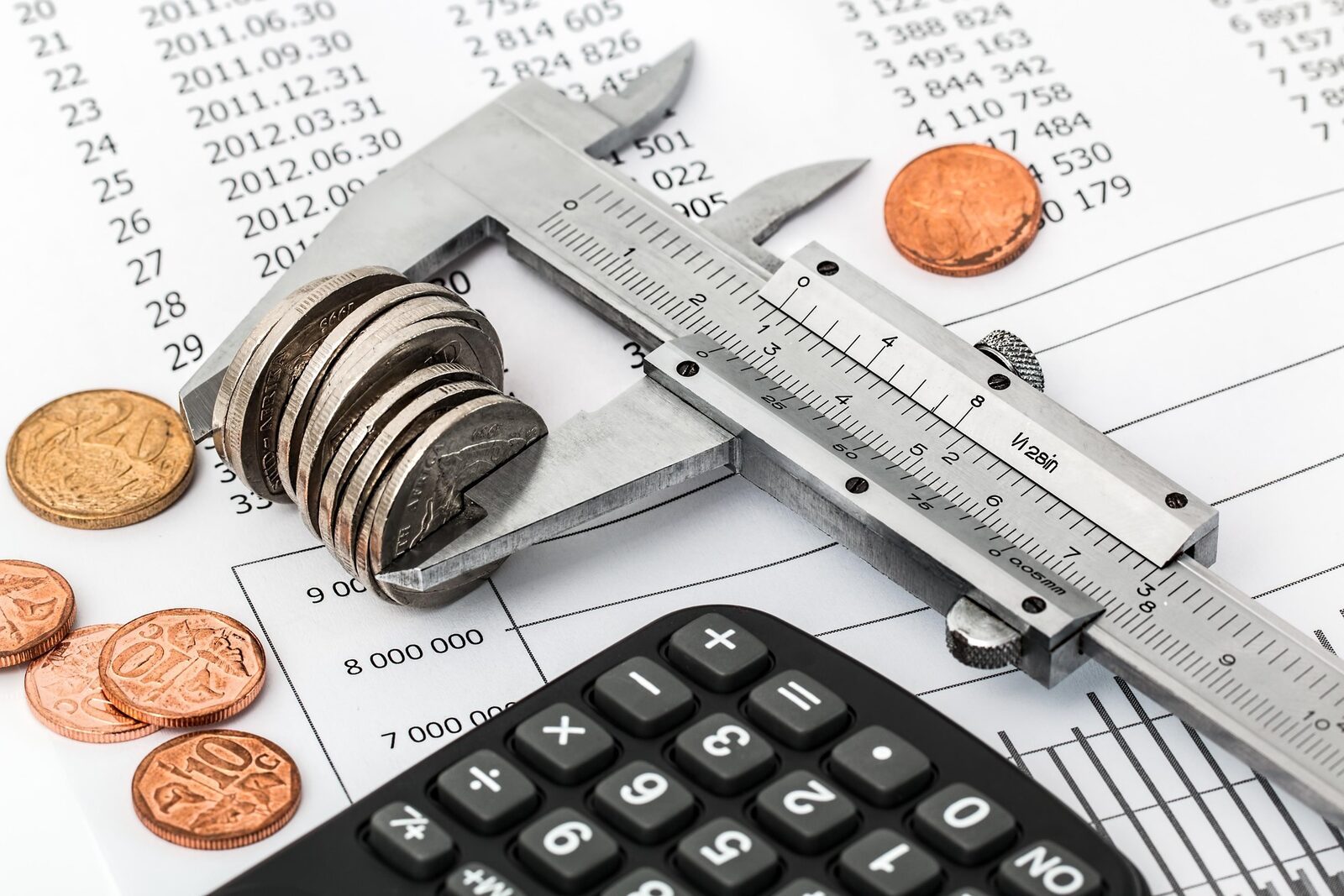 Economia României crește minim 0,1%, depinde de T3, T4