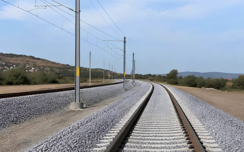 Brașov-Sighișoara: Trenuri mai rapide pe noua linie modernizată