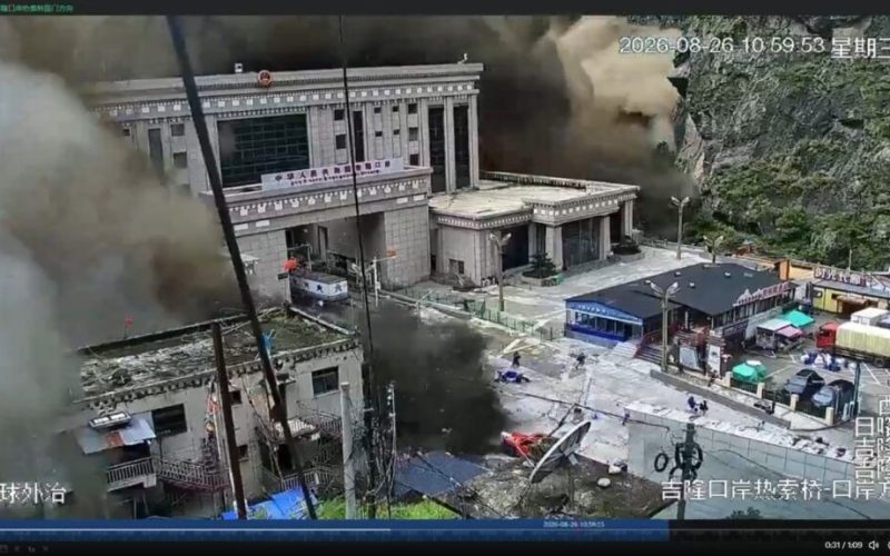 Cataclism: Zid de apă și noroi a devastat sate, bilanț tragic