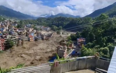 Nepal-Tibet: Viitura ucigașă face 160+ morți și sute de dispăruți