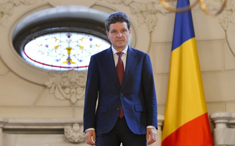 Nicușor Dan, apel către românii din New York: „Apropiați-vă”