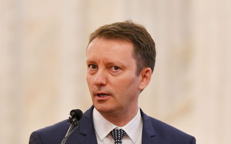 Bolojan a stins lumina: Nimeni nu o va mai aprinde