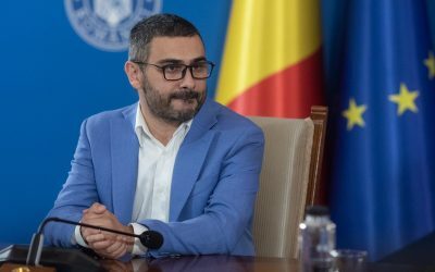 Manole, judecător CCR, Ponta: Explicații după luxul de la Mykonos