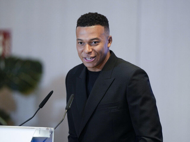Întrebat cine merită Balonul de Aur, Kylian Mbappe a surprins pe toată lumea cu răspunsul dat