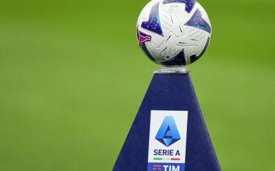 Serie A: Napoli vs Juventus, meciuri tari azi la TV