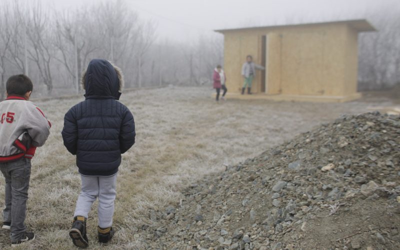 Școli în șantier: 700 de unități, WC-uri în curte. Explicațiile ministrului