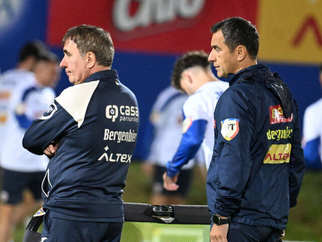 Hagi scoate 6 titulari! Cum arată România contra Bosniei