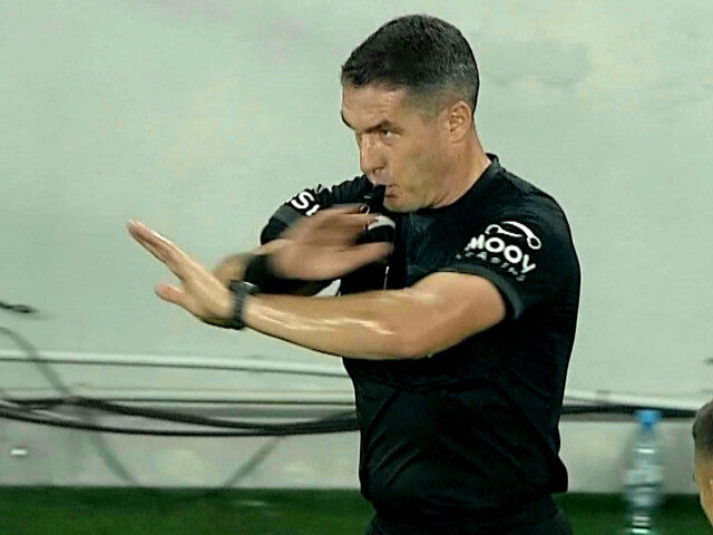 Kovacs, VAR și greșeli crase la Dinamo – FCSB