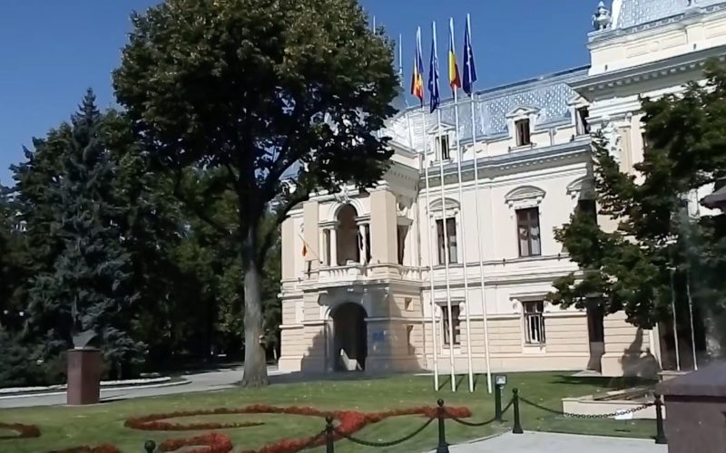 Dezvoltator ieșean mută firma la București pentru proces cu Primăria