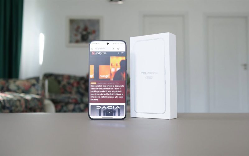 TCL P80 Ultra: Ecranul AMOLED NXTPAPER e o minune