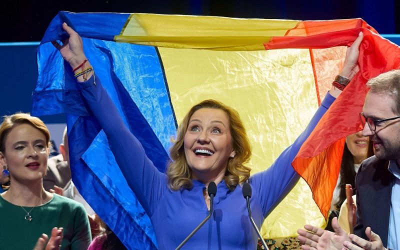 Lasconi, convinsă: CCR a anulat alegerile din cauza mea