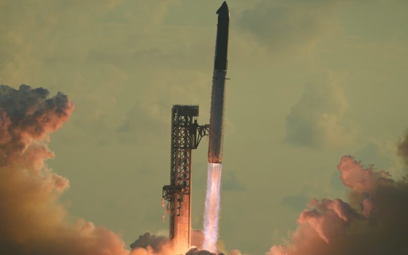 Starship: Motor defect, cursa spre Lună amânată