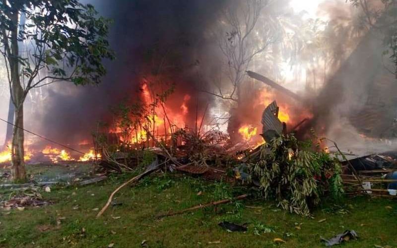 Avion grecesc F-4 s-a prăbușit la Atena în timpul unui spectacol