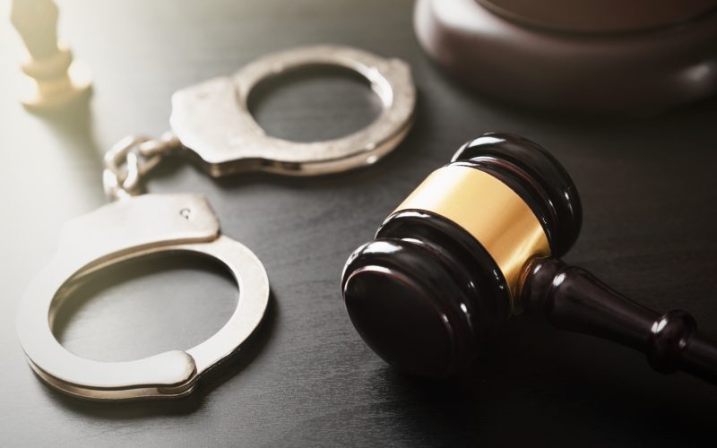 Cenei: Adolescent condamnat la 15 ani în detenție pentru crimă