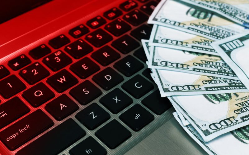 Dines, lovitură în IT: Platforma sa, vândută ieftin după 4 ani