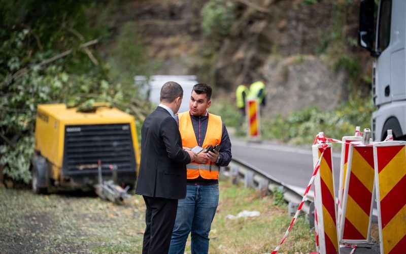 Miruță, blocat o oră pe Valea Oltului: Critică și cere contracte