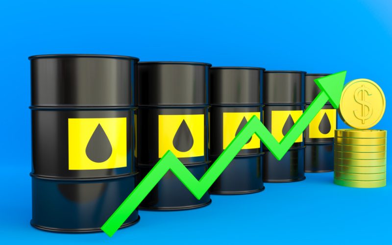 Petrolul explodează: Ormuz și Isaias destabilizează piețele