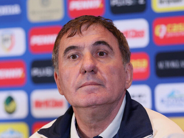 Hagi, scuze publice după ce l-a ignorat pe jucătorul lui Dinamo