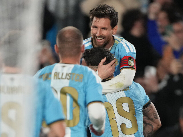 Messi dezlănțuit! Argentina zdrobește Benin 3-0